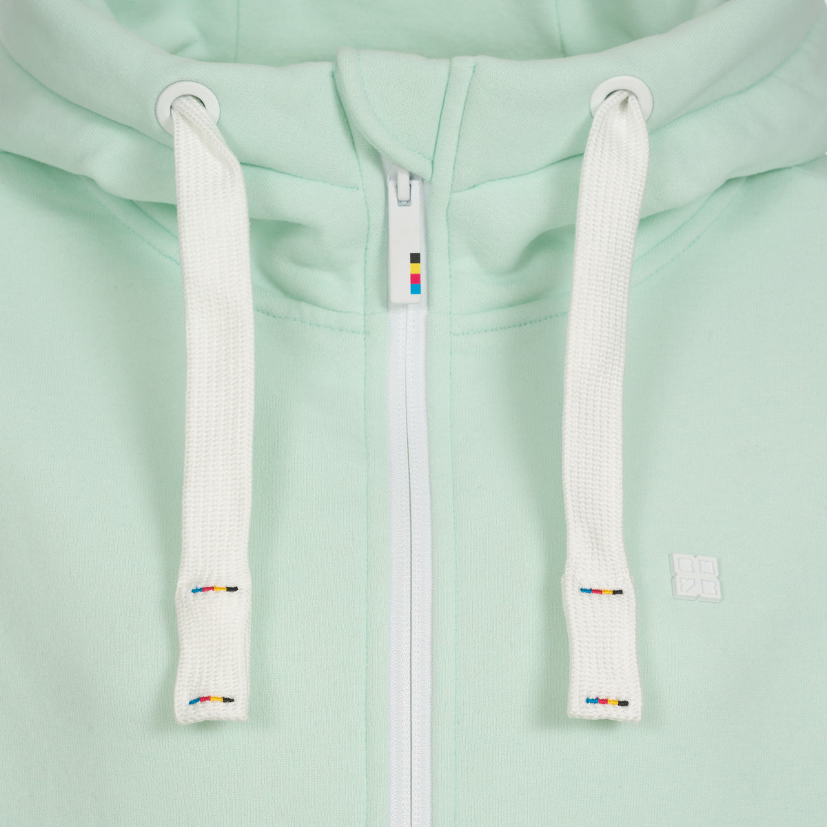 DEPROC FINJA II Sweatjacke in hellgrün, Kapuzendetail
