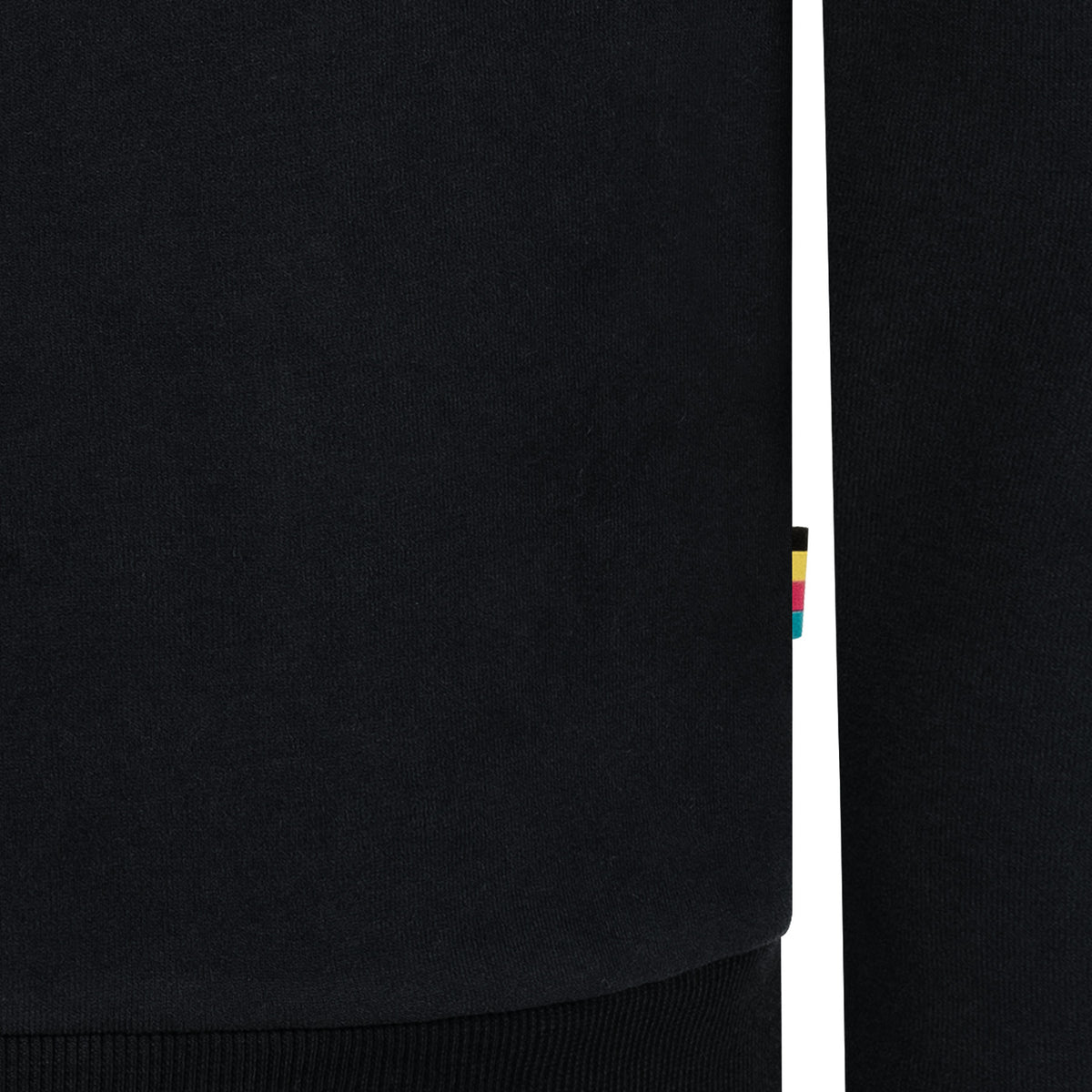 LINUS II MEN Kapuzensweatshirt in schwarz, Seitenlabel im Detail